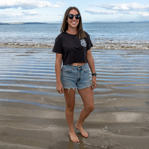 Tin's & Fin's ladies crop tee
